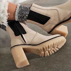 James Chelsea Boots by Free People in Bone. Size 38.